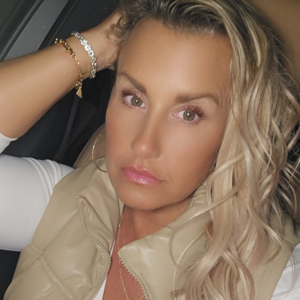 Meet your Posher, Crista